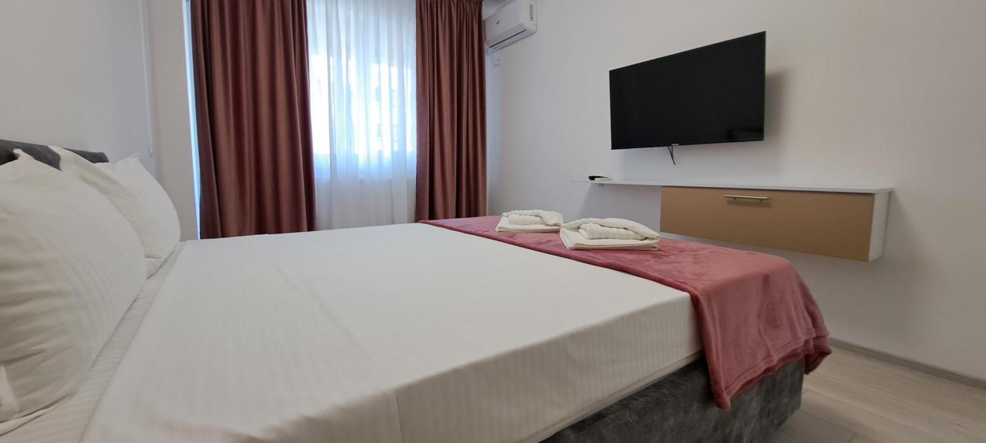Relax Home Apartment Q Яш Екстериор снимка
