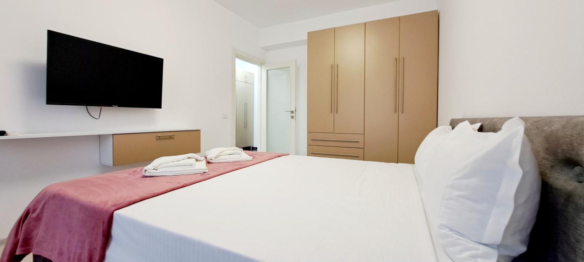 Relax Home Apartment Q Яш Екстериор снимка